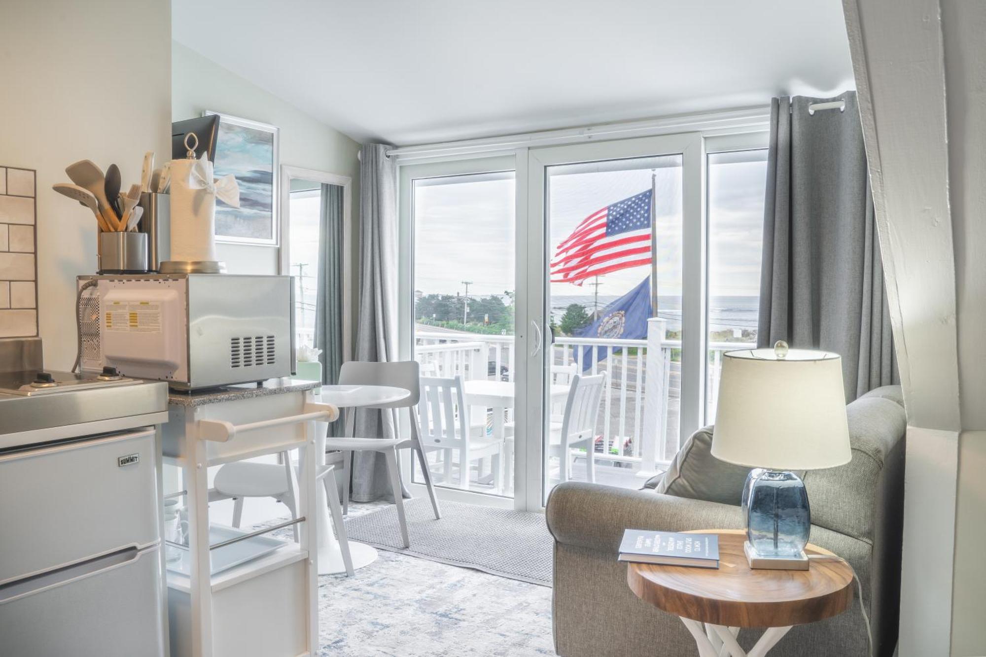 935 Ocean, A Beachside Inn Hampton Εξωτερικό φωτογραφία